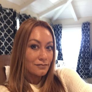 Meet your Posher, Dina